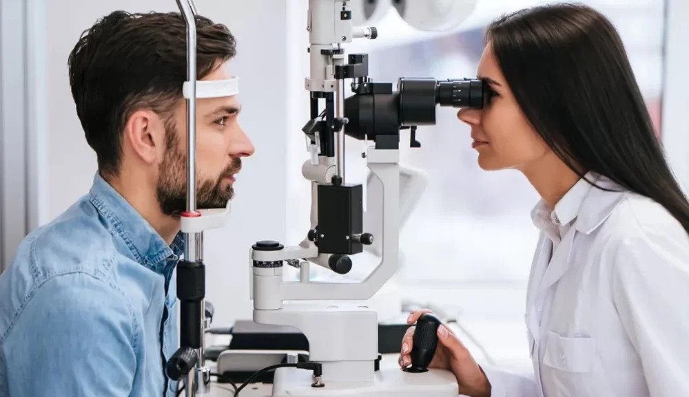Eye Check Up Doctor and Hospital in Near Me : Eye CheckUp Cost