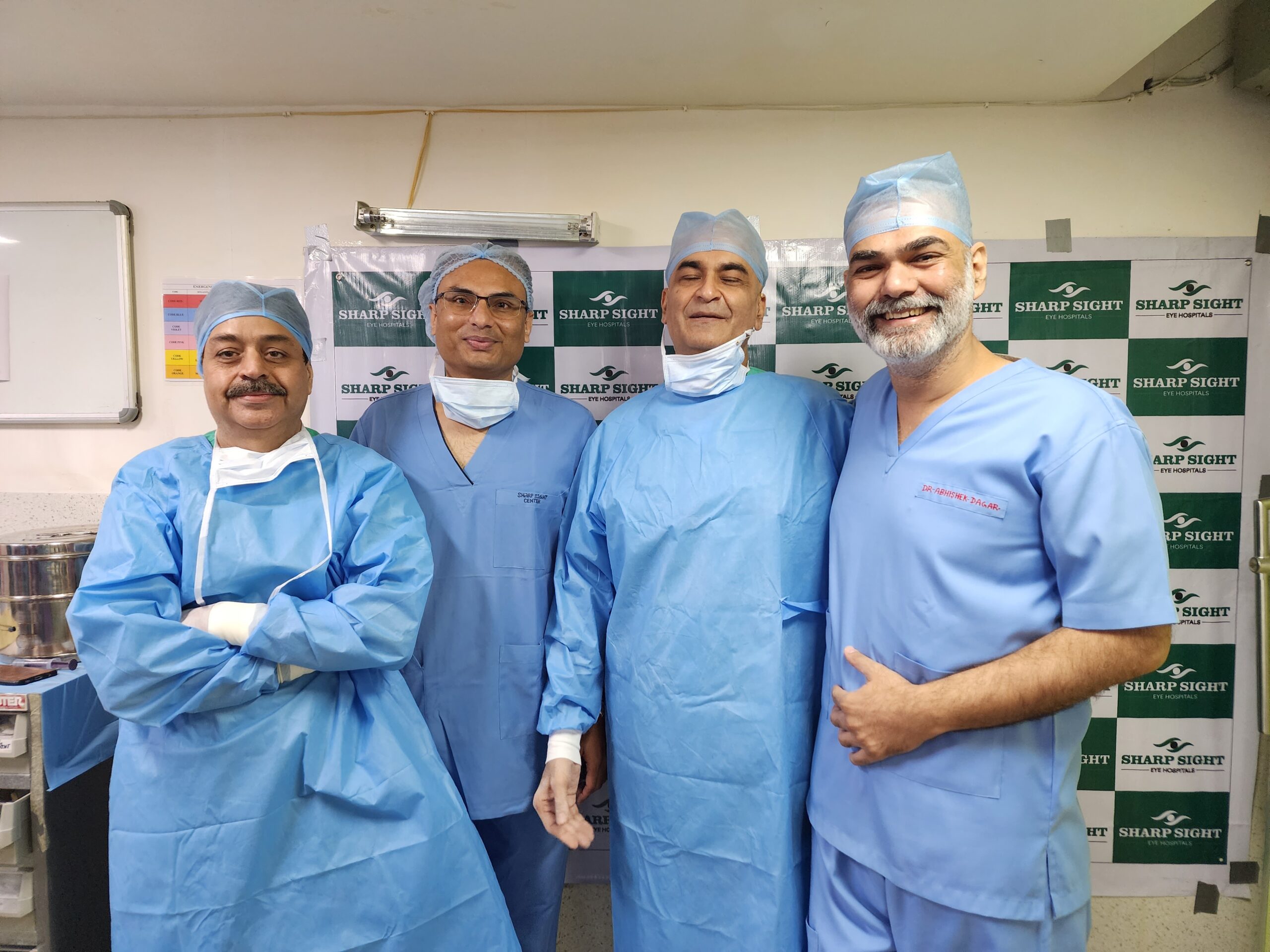 Best LASIK Surgeon & Affordable Eye Surgery in Delhi NCR