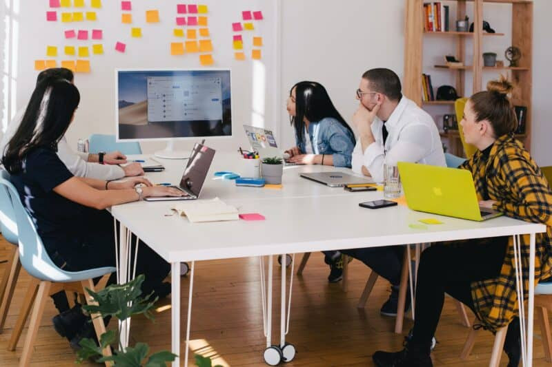 Guide to Avoid Mistakes in Corporate Videography Projects