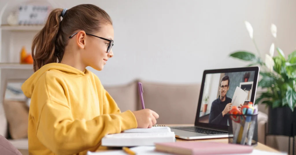 How the Best Online Reading Tutor USA Supports Reading Fluency and Comprehension? – ireadingtutor